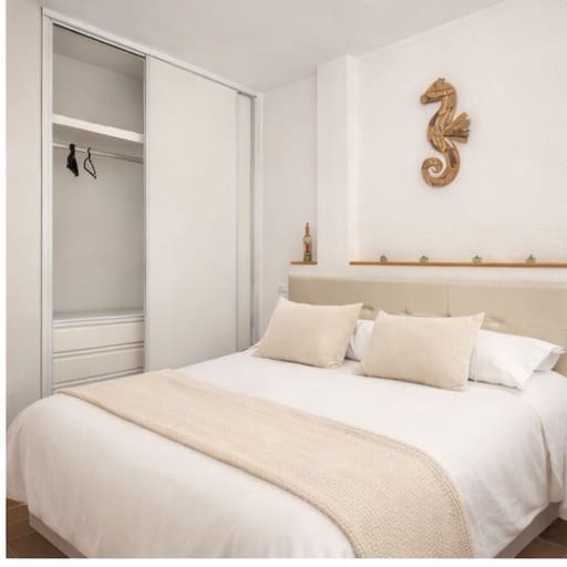 Apartamento de 2 habitaciones en Moraira en alquiler con piscina garaje - 1.200 € (Ref: 8783153)