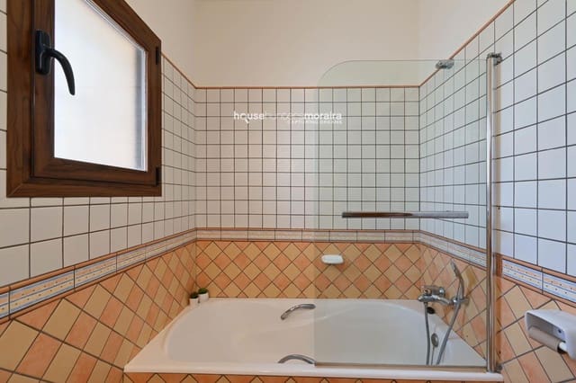 3 bedroom Villa for rent in Moraira, Teulada-Moraira with pool garage - € 2,500 (Ref: 8783154)