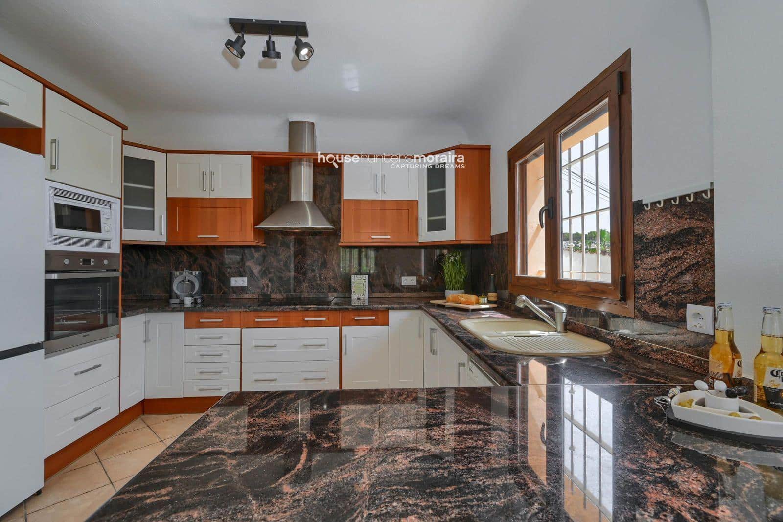 3 soveværelse Villa til leje i Moraira med swimmingpool garage - € 2.500 (Ref: 8783154)