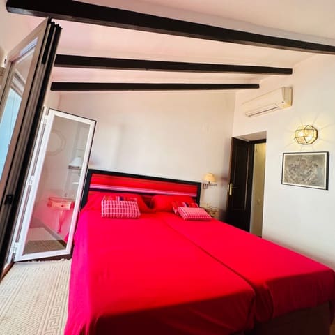 Chalet de 4 habitaciones en Calpe / Calp en venta con piscina garaje - 795.000 € (Ref: 8783155)