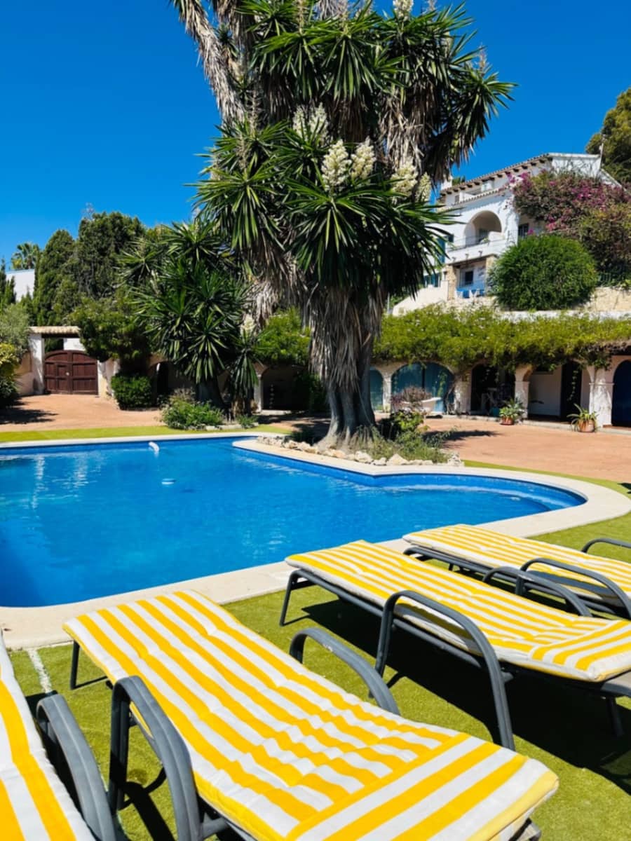 Chalet de 4 habitaciones en Calpe / Calp en venta con piscina garaje - 795.000 € (Ref: 8783155)