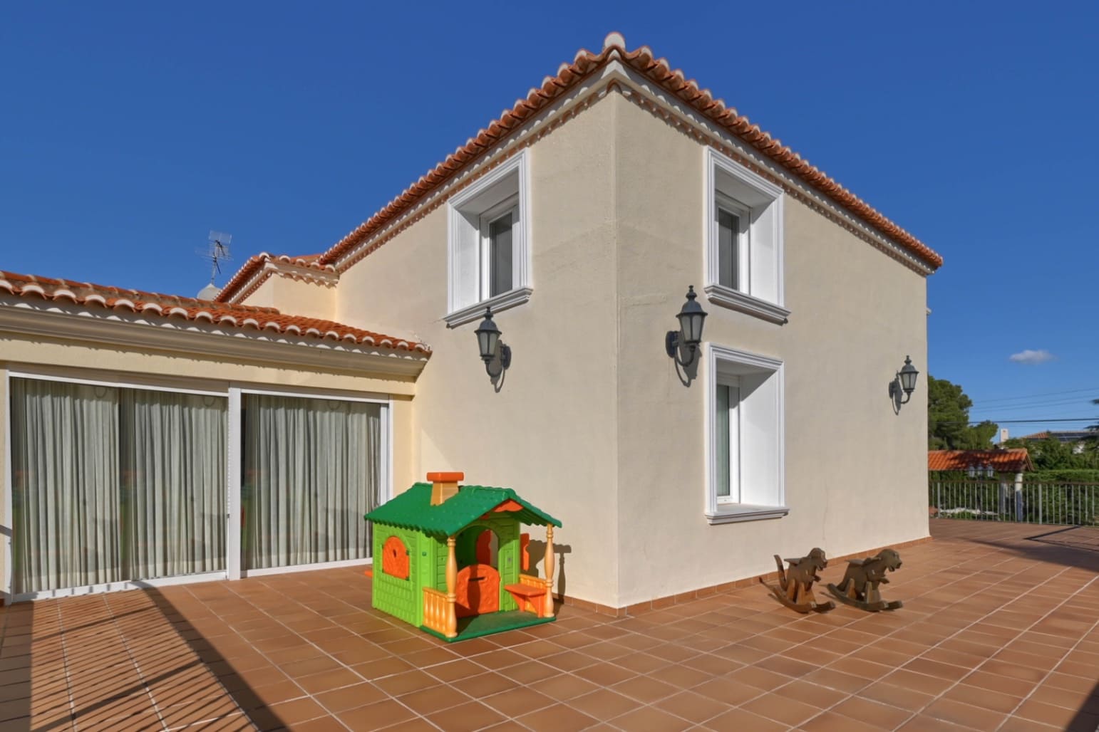 Chalet de 6 habitaciones en Alzira en venta con piscina garaje - 1.100.000 € (Ref: 8803274)