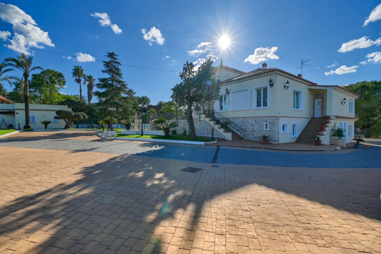 Chalet de 6 habitaciones en Alzira en venta con piscina garaje - 1.100.000 € (Ref: 8803274)