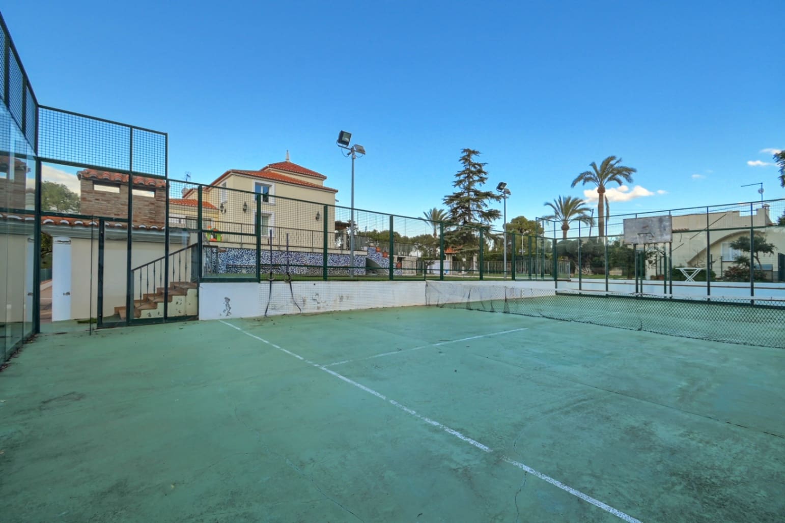 Chalet de 6 habitaciones en Alzira en venta con piscina garaje - 1.100.000 € (Ref: 8803274)