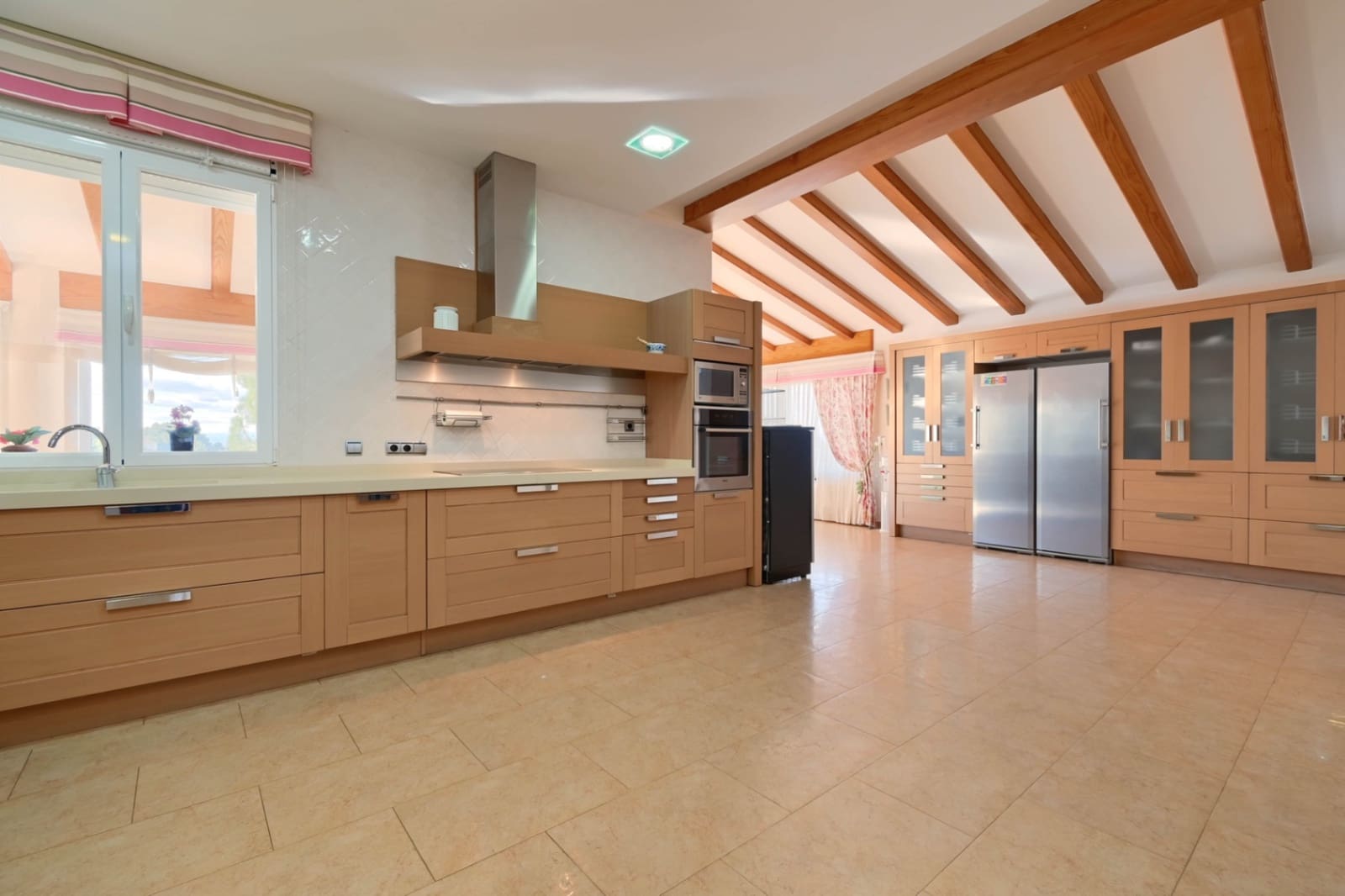 Chalet de 6 habitaciones en Alzira en venta con piscina garaje - 1.100.000 € (Ref: 8803274)