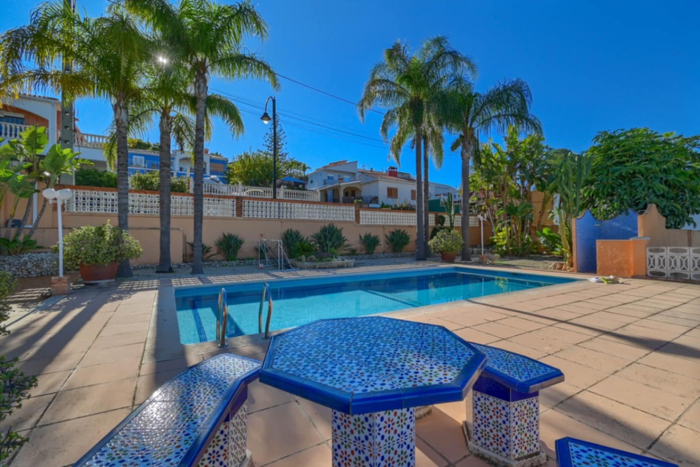 6 bedroom Villa for sale in Alzira with pool garage - € 650,000 (Ref: 8806738)