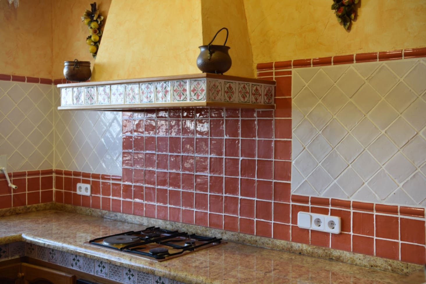 6 bedroom Villa for sale in Alzira with pool garage - € 650,000 (Ref: 8806738)