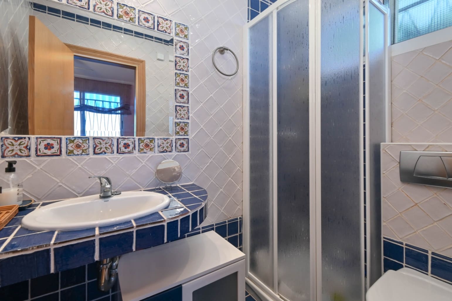 6 bedroom Villa for sale in Alzira with pool garage - € 650,000 (Ref: 8806738)