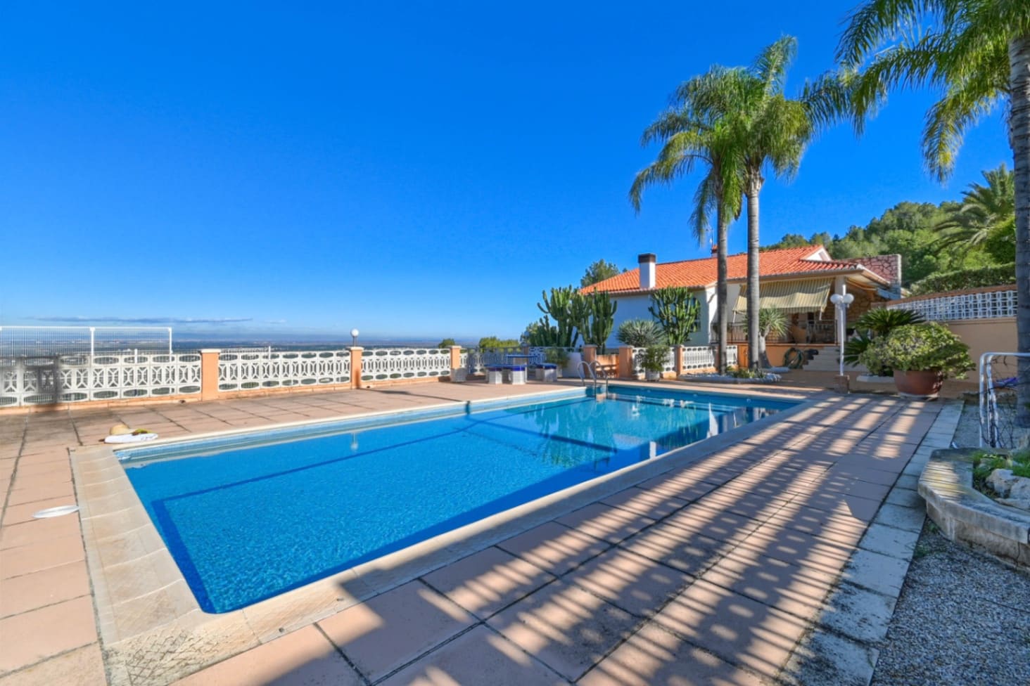 6 bedroom Villa for sale in Alzira with pool garage - € 650,000 (Ref: 8806738)