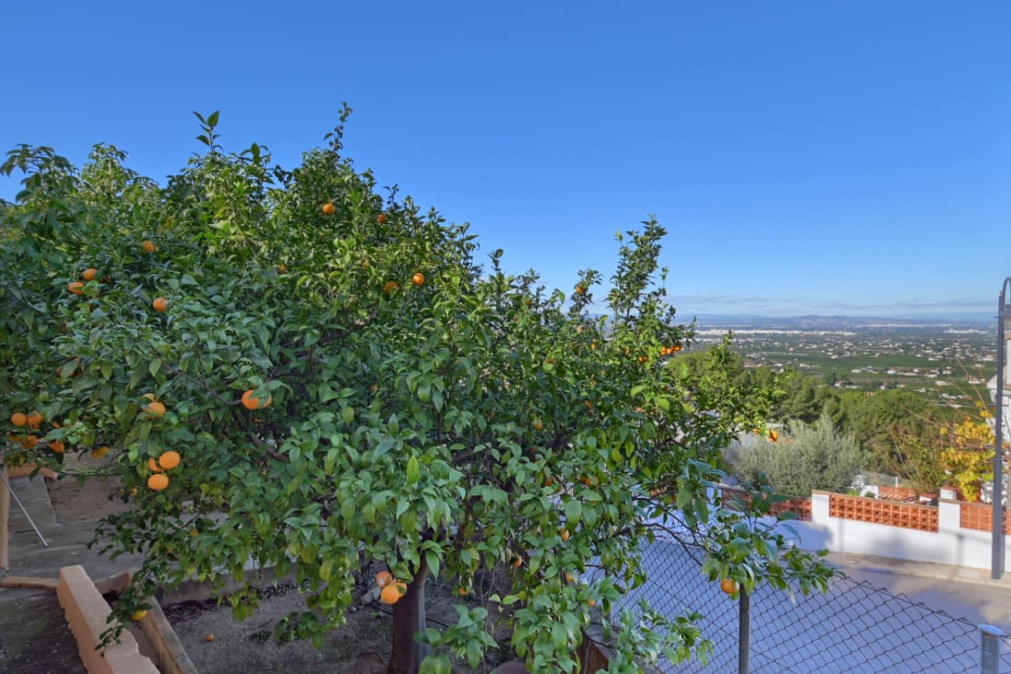 6 bedroom Villa for sale in Alzira with pool garage - € 650,000 (Ref: 8806738)