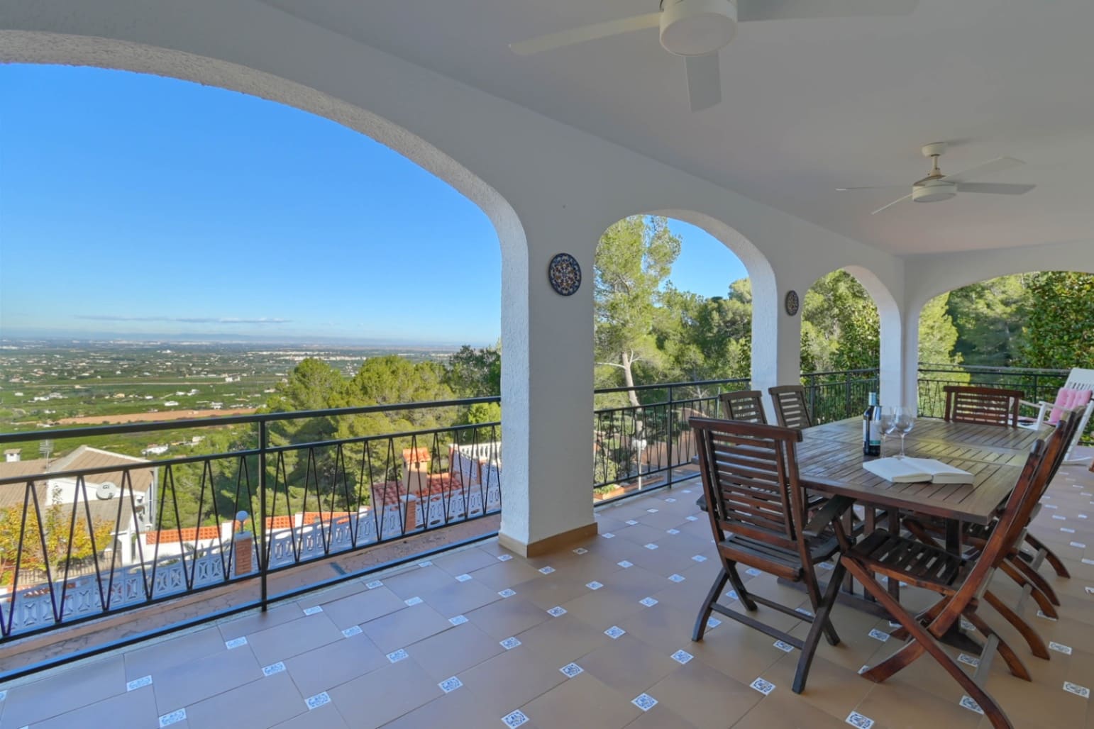 6 bedroom Villa for sale in Alzira with pool garage - € 650,000 (Ref: 8806738)