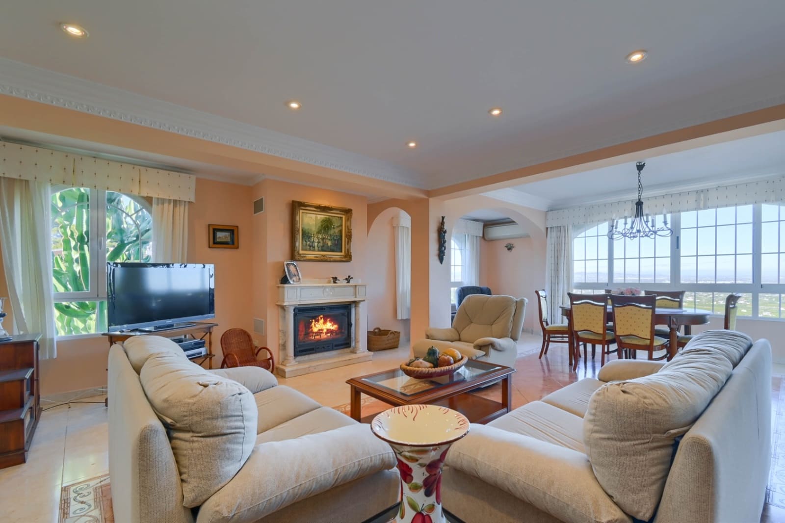 6 bedroom Villa for sale in Alzira with pool garage - € 650,000 (Ref: 8806738)