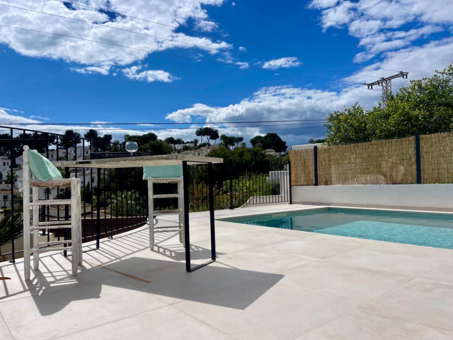 3 slaapkamer Villa te huur in Moraira met zwembad - € 2.500 (Ref: 8913591)