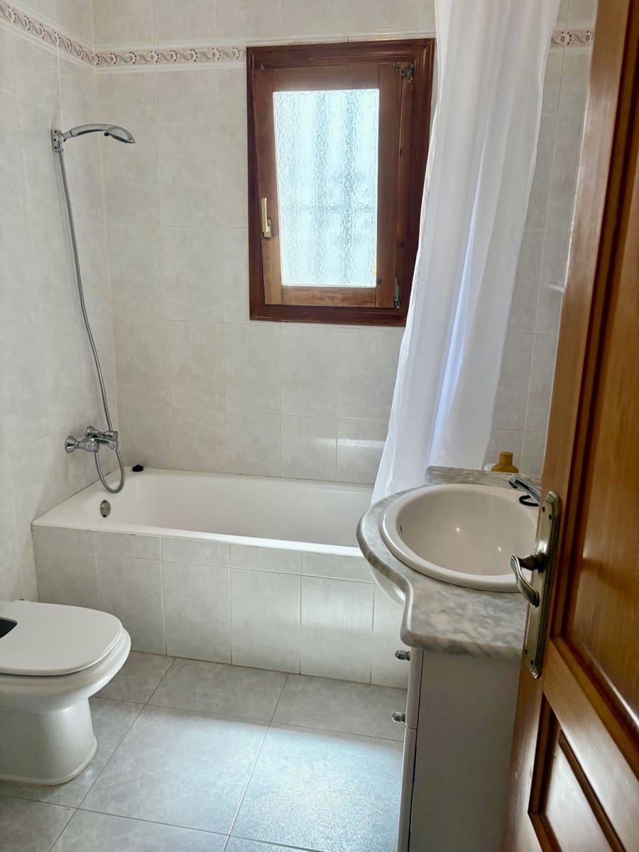 3 soveværelse Lejlighed til leje i Moraira - € 1.000 (Ref: 9190501)