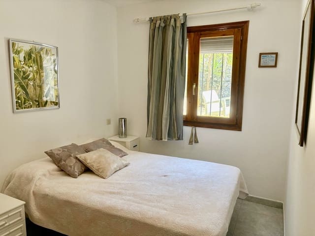 Appartement de 3 chambres à louer à Moraira, Teulada-Moraira - 1 000 € (Ref: 9190501)