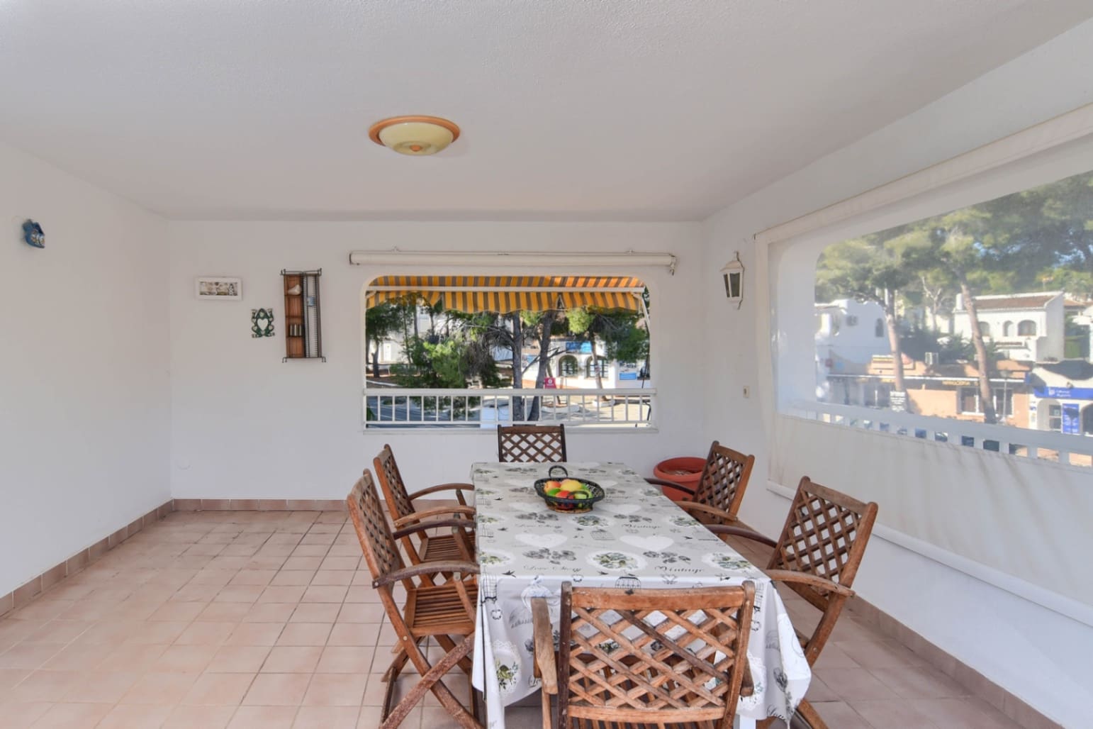 Leilighet til leie i Moraira - € 2 000 (Ref: 9258114)