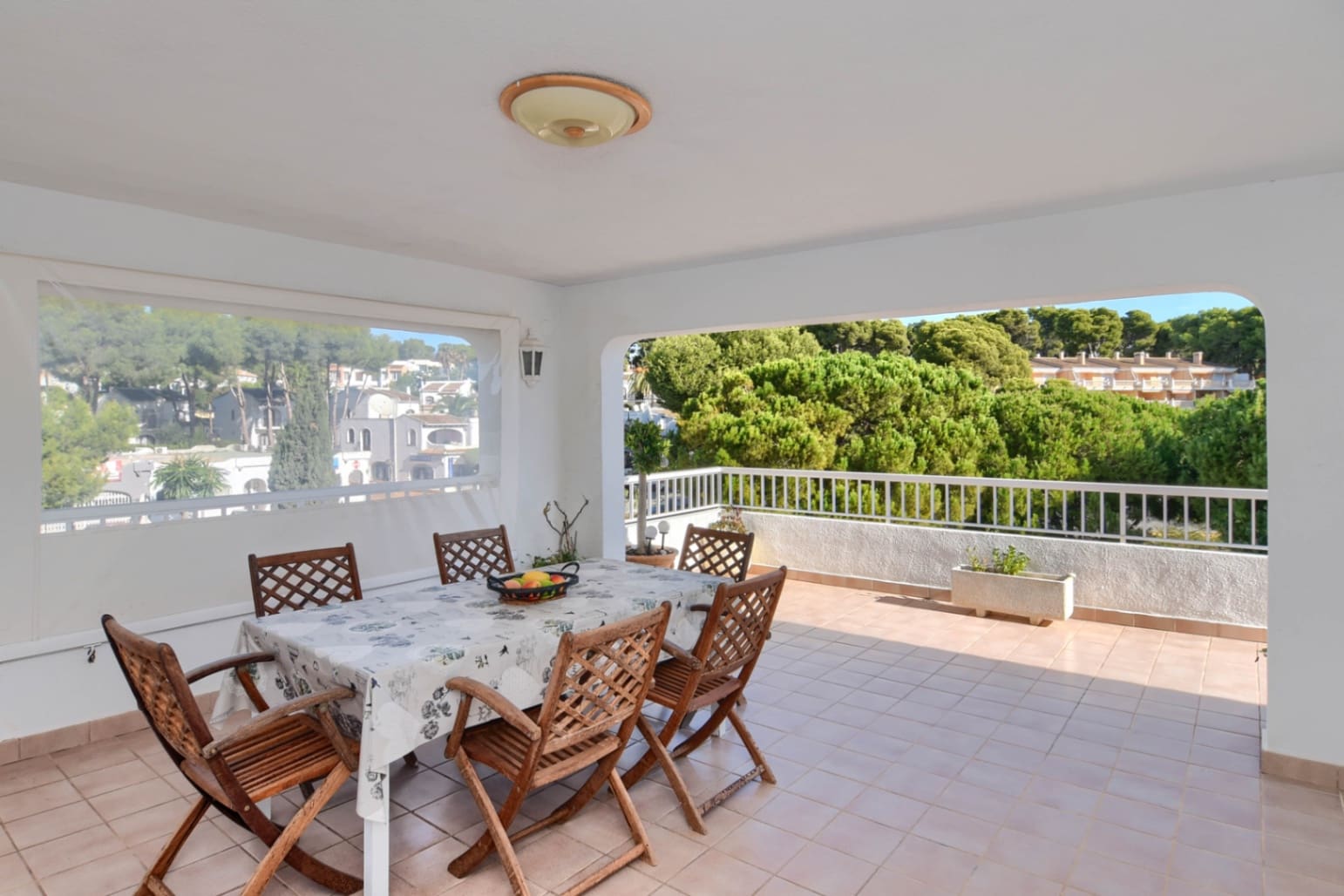 Leilighet til leie i Moraira - € 2 000 (Ref: 9258114)