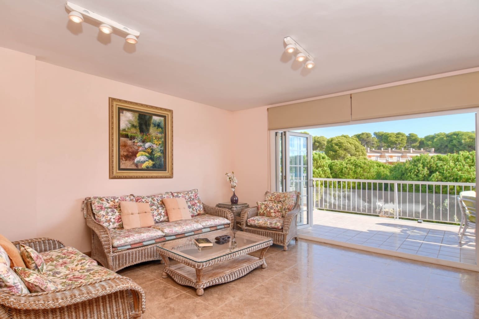 Leilighet til leie i Moraira - € 2 000 (Ref: 9258114)