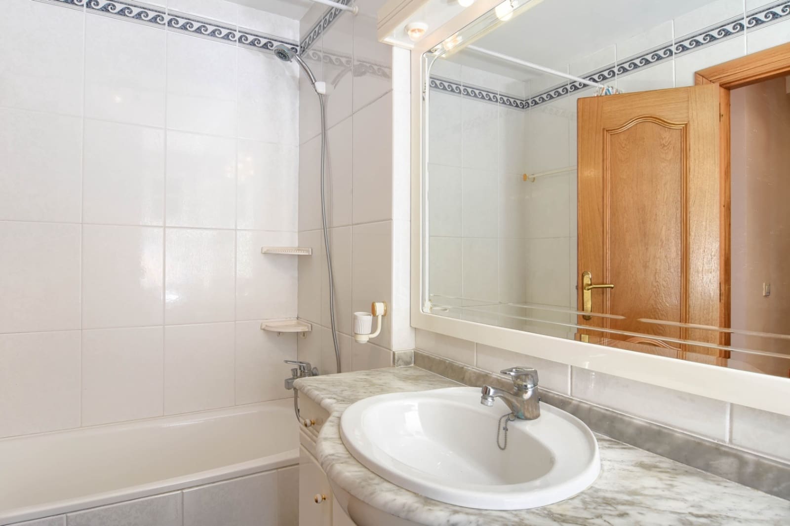 Leilighet til leie i Moraira - € 2 000 (Ref: 9258114)