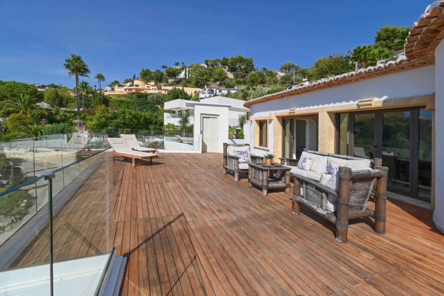7 bedroom Villa for sale in Moraira with garage - € 1,925,000 (Ref: 9293290)