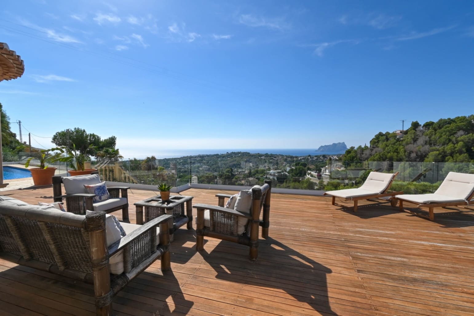 7 bedroom Villa for sale in Moraira with garage - € 1,925,000 (Ref: 9293290)