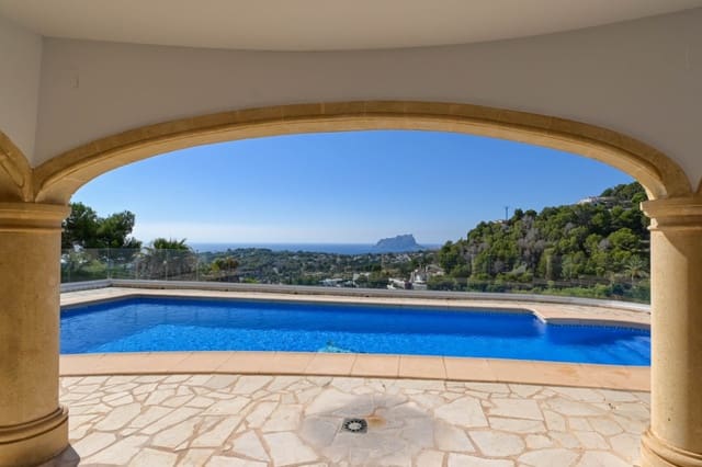 7 soveværelse Villa til salg i Moraira, Teulada-Moraira med garage - € 1.925.000 (Ref: 9293290)