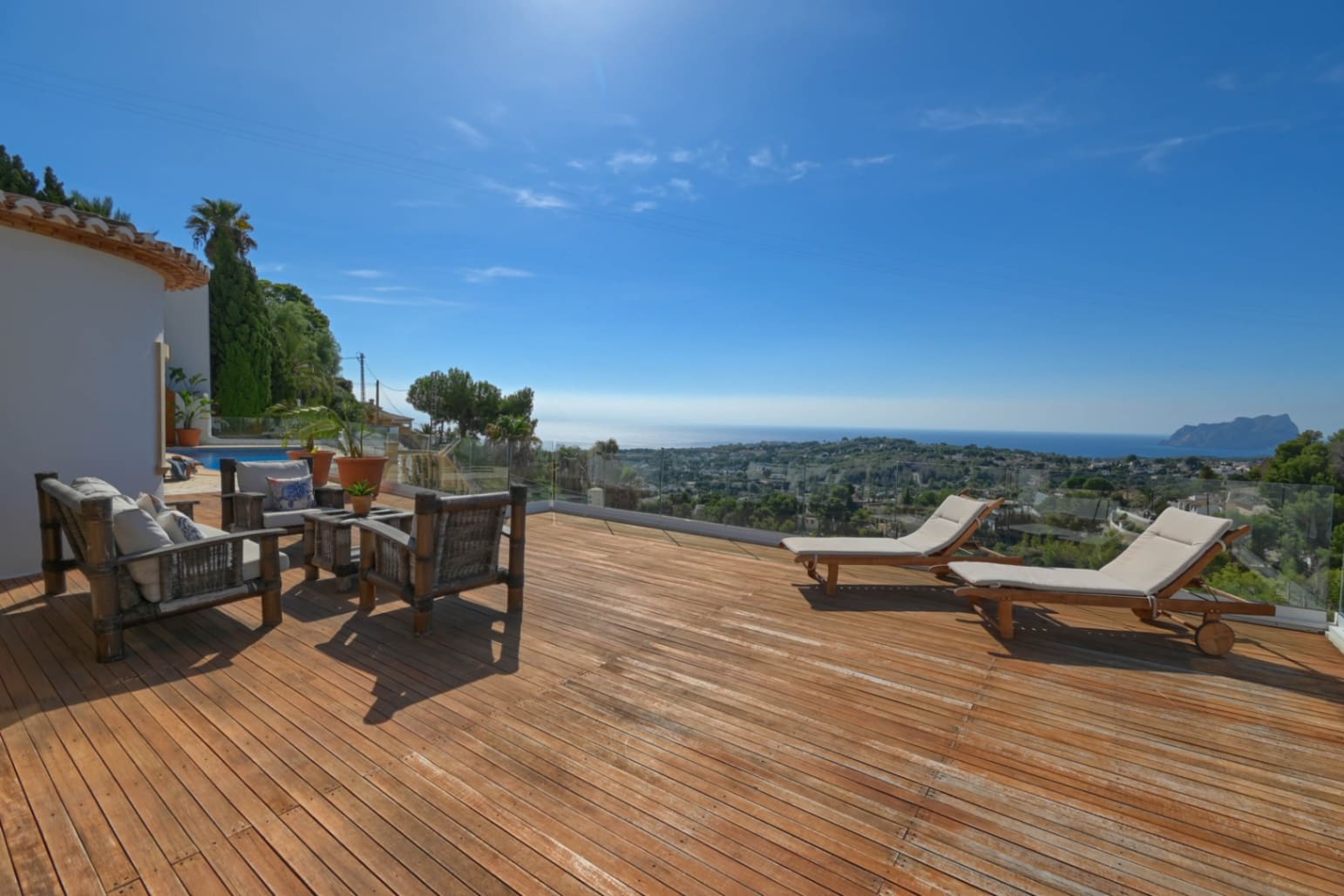 7 bedroom Villa for sale in Moraira with garage - € 1,925,000 (Ref: 9293290)