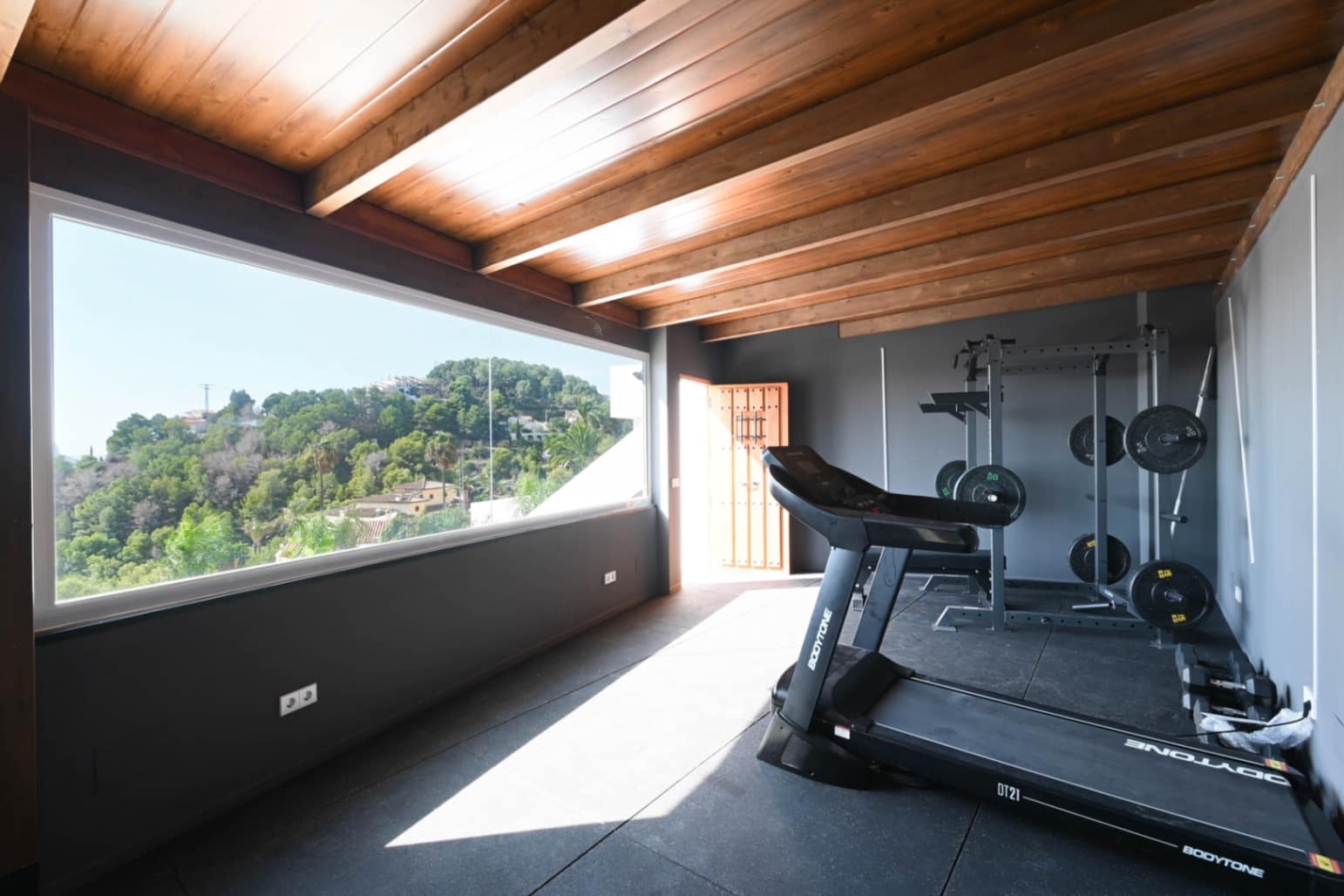 7 bedroom Villa for sale in Moraira with garage - € 1,925,000 (Ref: 9293290)