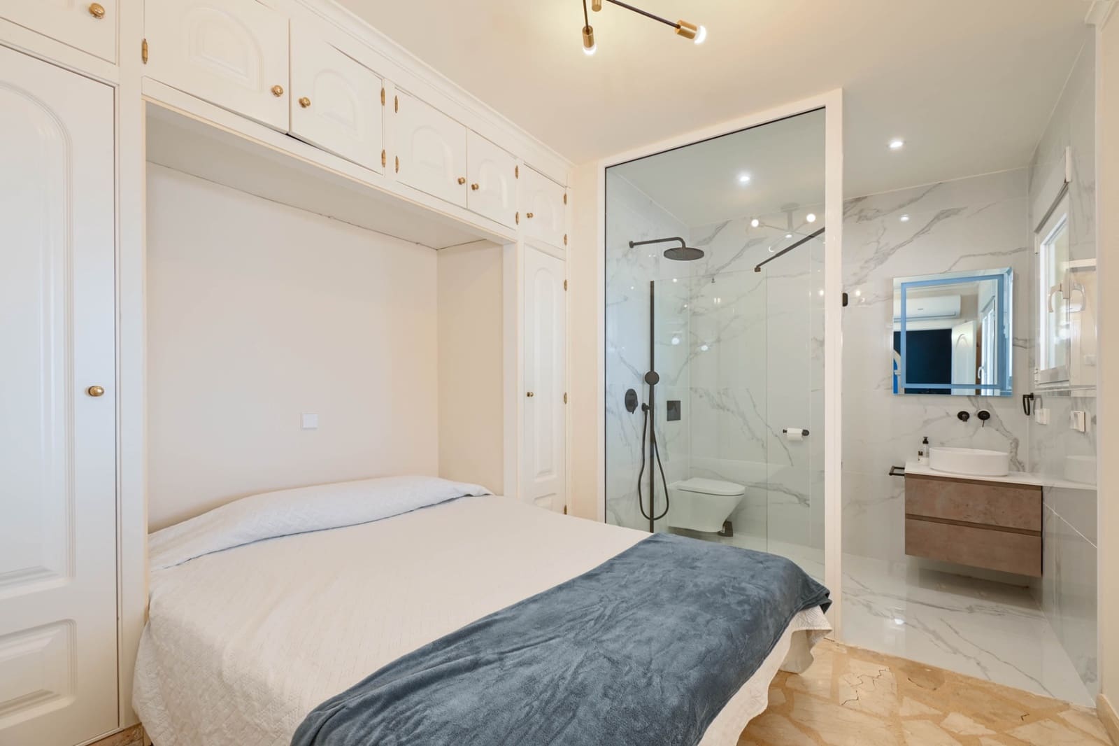 7 bedroom Villa for sale in Moraira with garage - € 1,925,000 (Ref: 9293290)