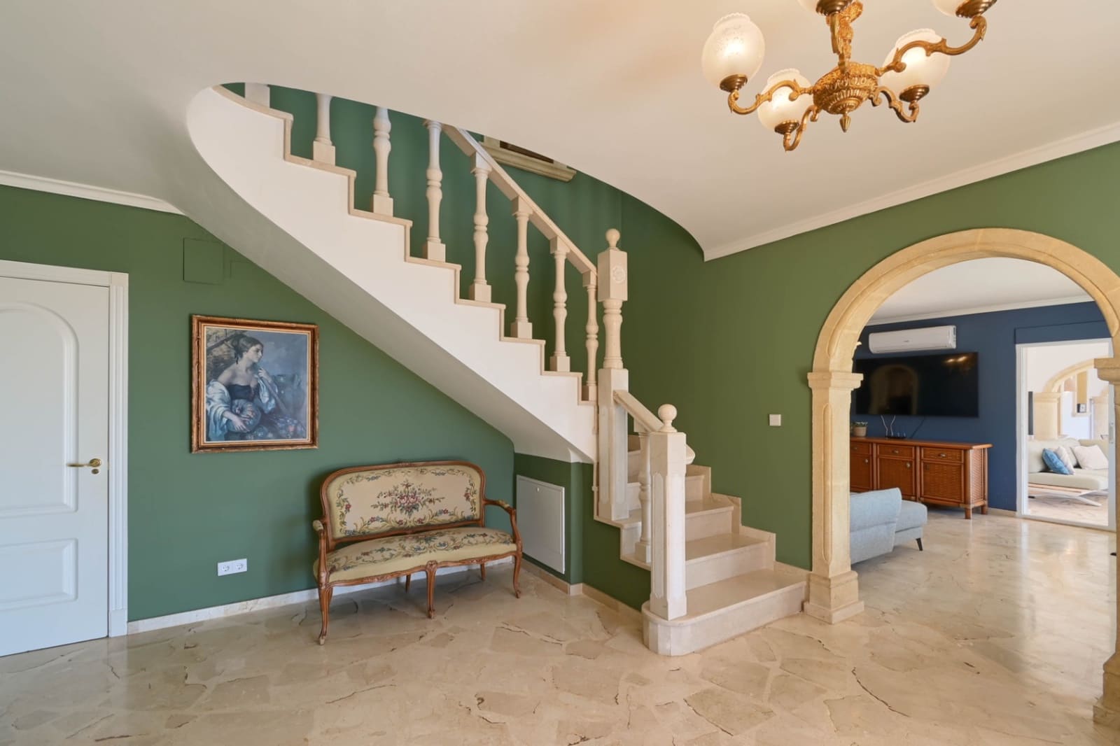 7 bedroom Villa for sale in Moraira with garage - € 1,925,000 (Ref: 9293290)