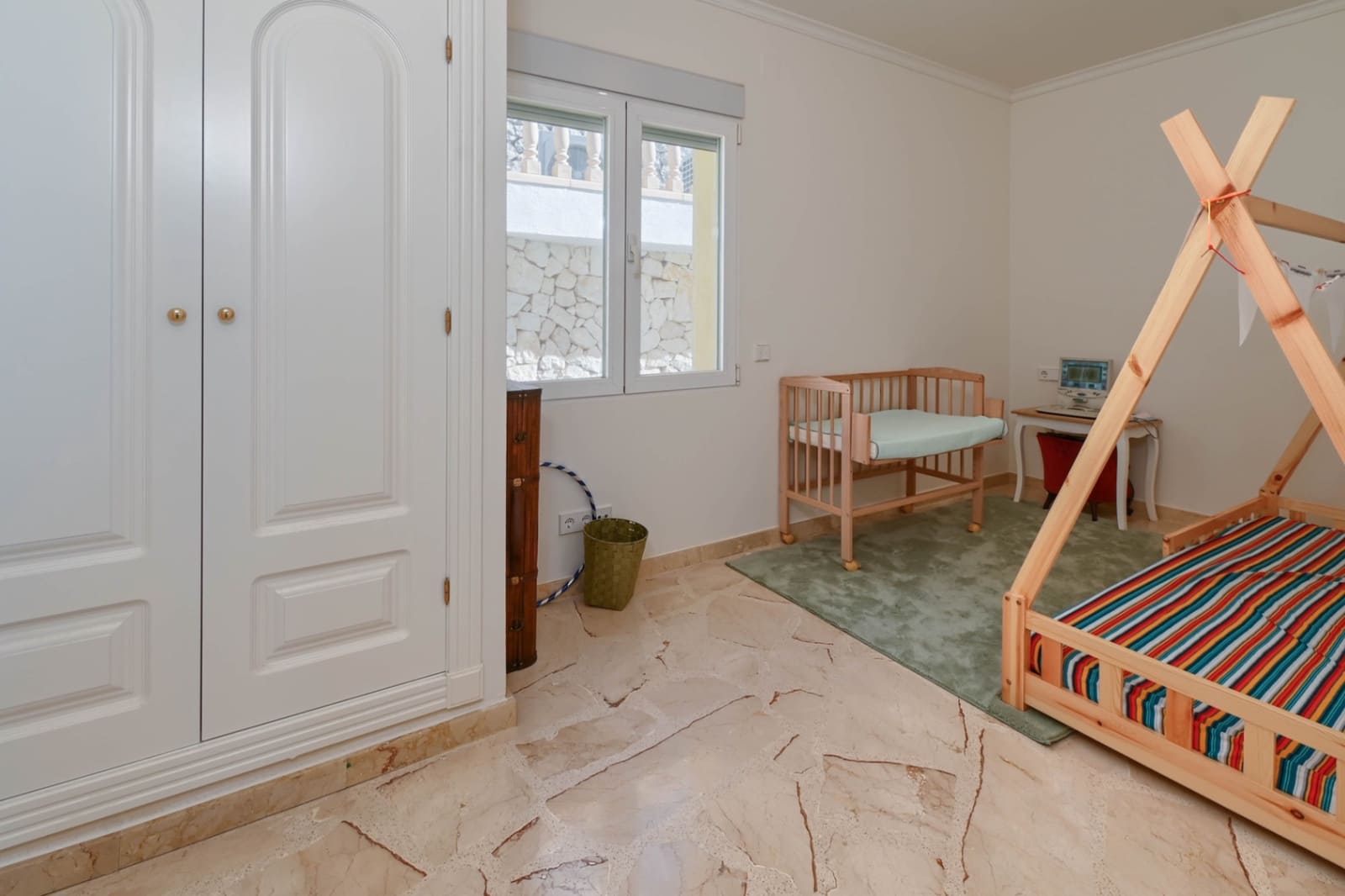 7 bedroom Villa for sale in Moraira with garage - € 1,925,000 (Ref: 9293290)