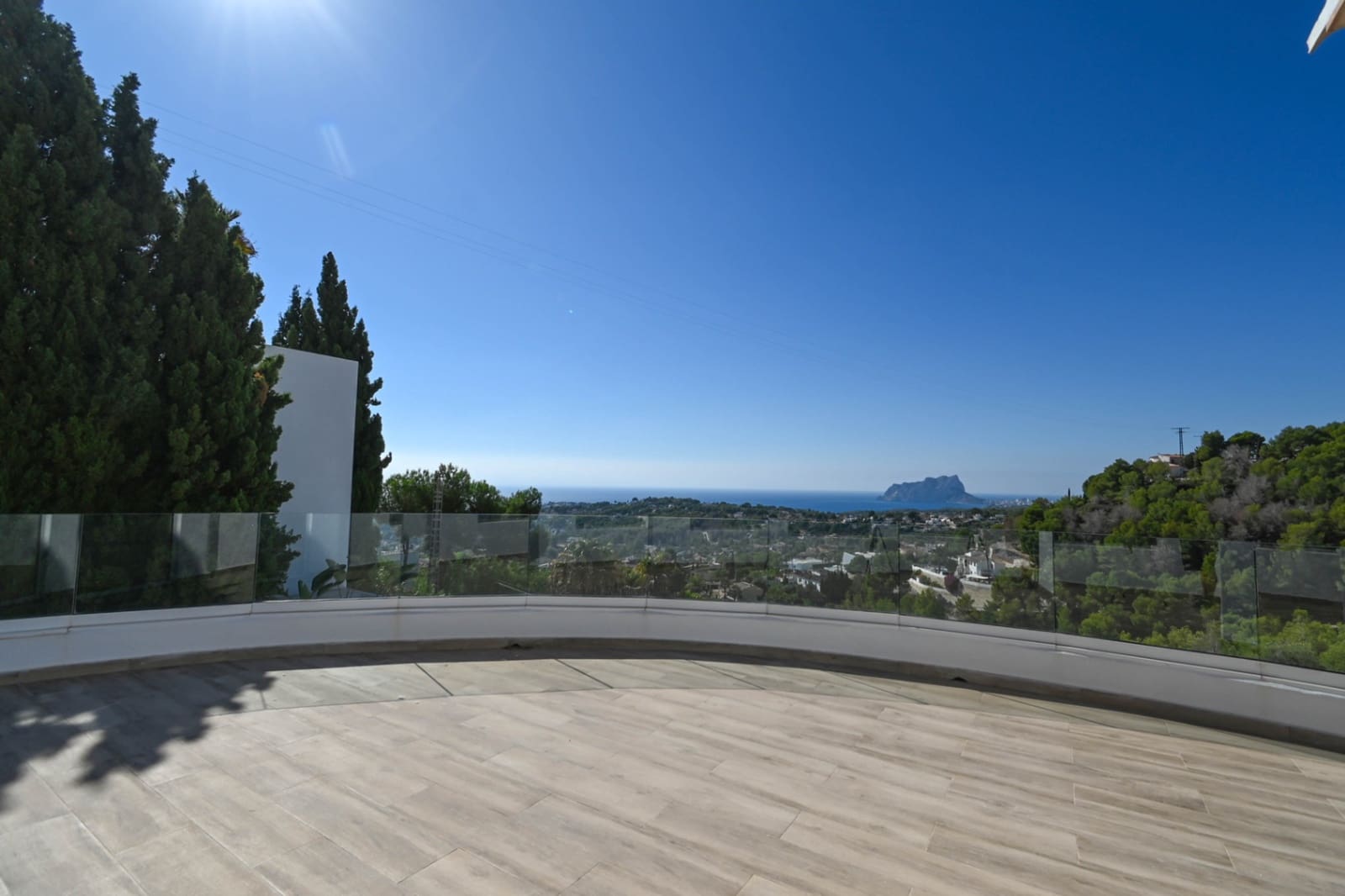7 bedroom Villa for sale in Moraira with garage - € 1,925,000 (Ref: 9293290)