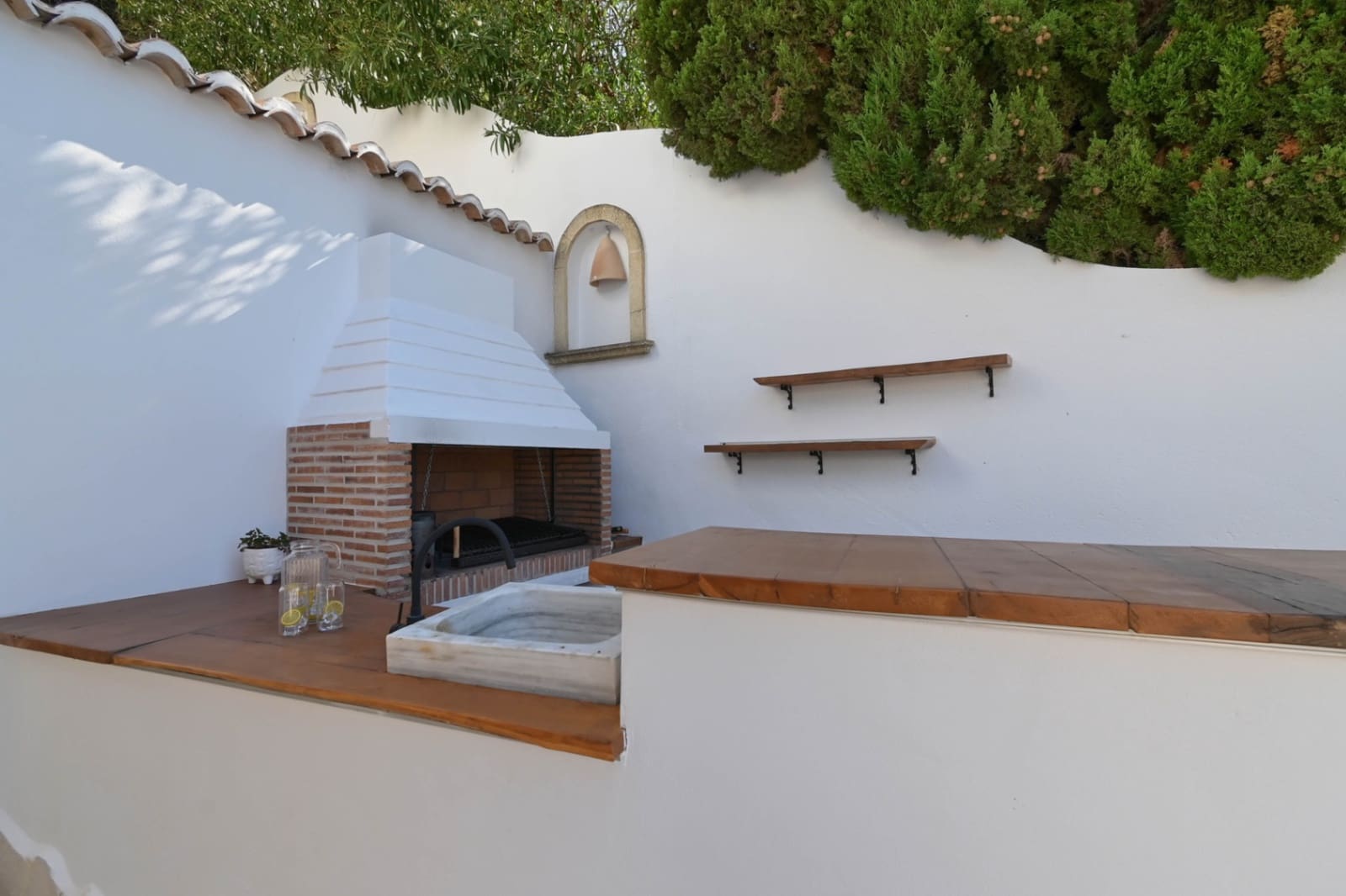 7 bedroom Villa for sale in Moraira with garage - € 1,925,000 (Ref: 9293290)