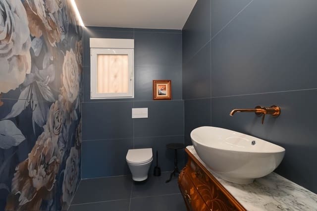 7 soverom Villa til salgs i Moraira, Teulada-Moraira med garasje - € 1 925 000 (Ref: 9293290)