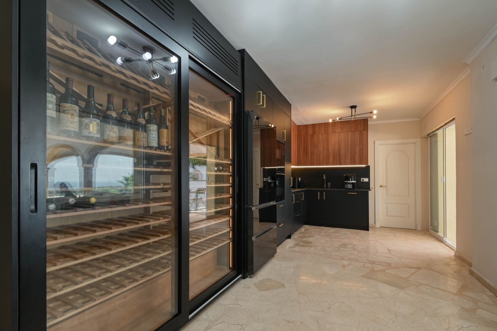 7 bedroom Villa for sale in Moraira with garage - € 1,925,000 (Ref: 9293290)