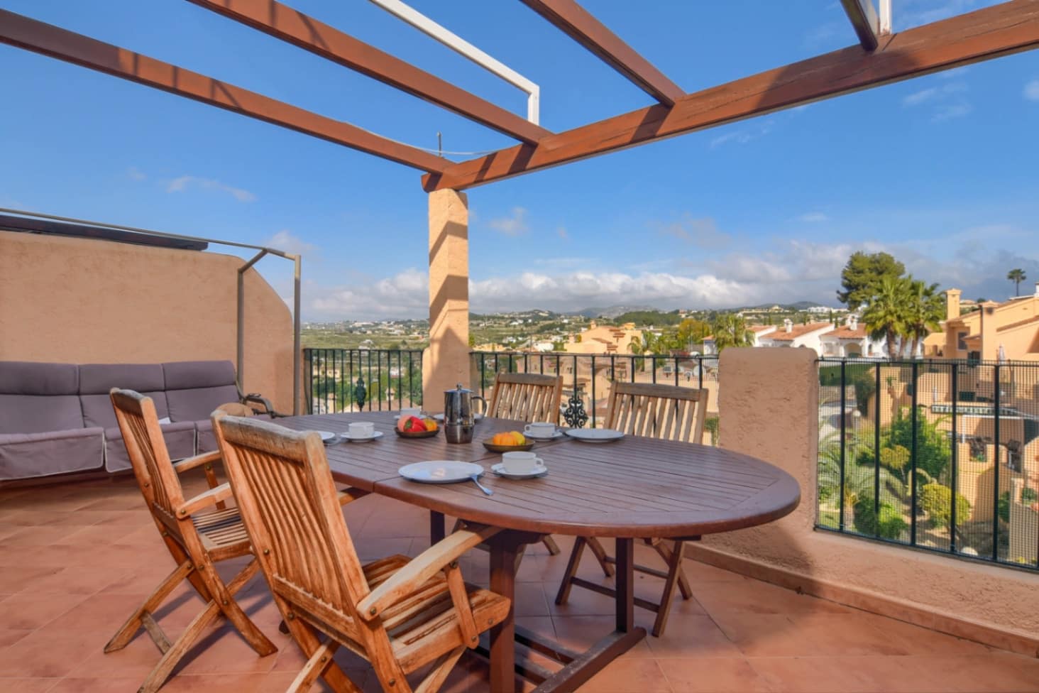 3 soveværelse Byhus til leje i Benitachell / Benitatxell med swimmingpool garage - € 1.400 (Ref: 9379732)