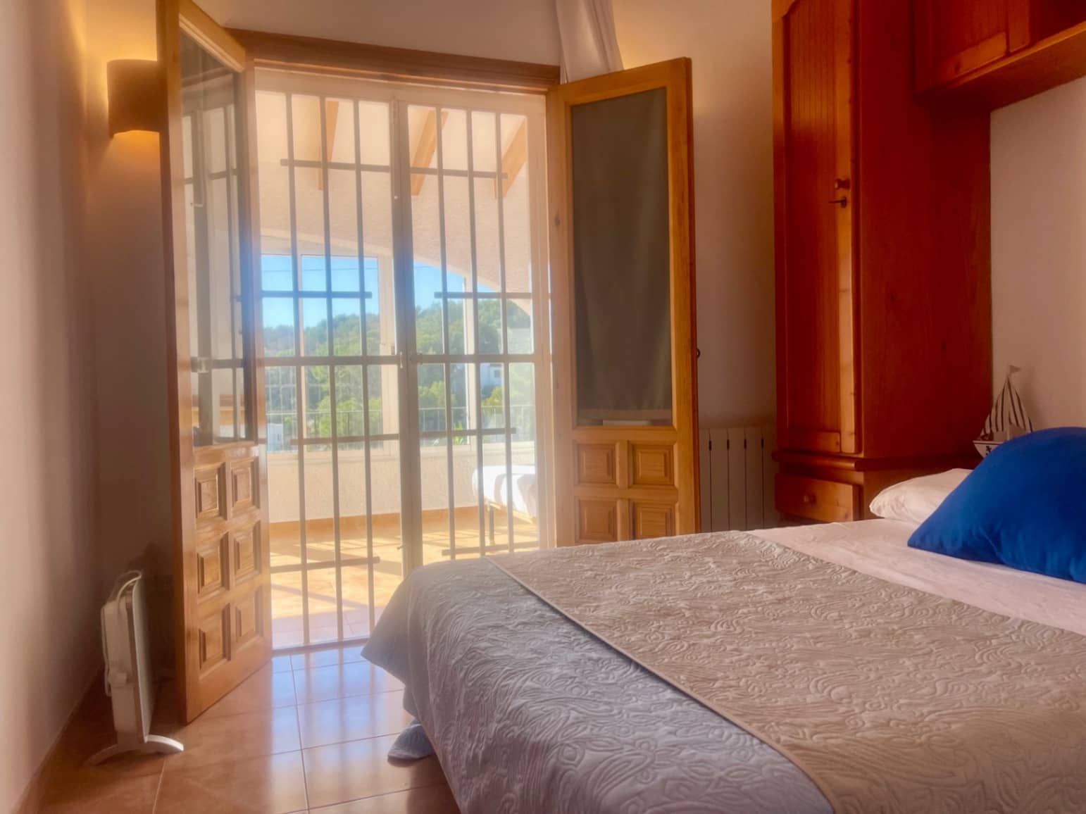 Dom blizniak do wynajęcia w Moraira - 1 800 € (Ref: 9427563)