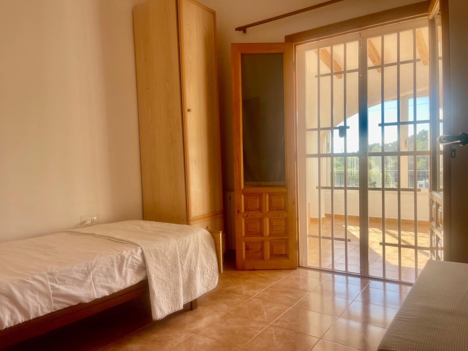 Dom blizniak do wynajęcia w Moraira - 1 800 € (Ref: 9427563)