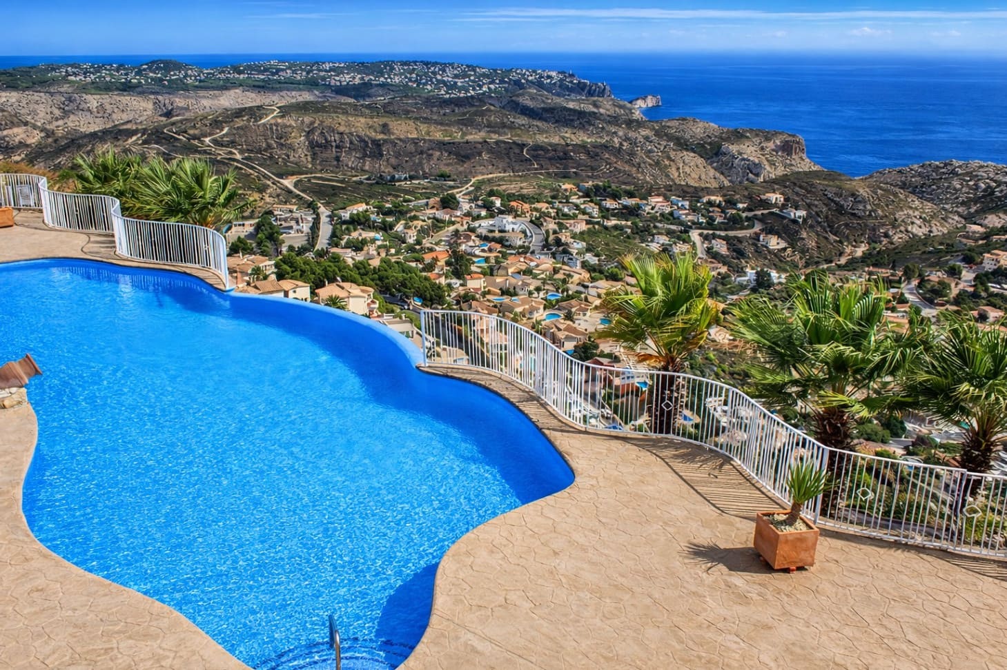 2 bedroom Apartment for rent in Benitachell / Benitatxell with pool garage - € 1,000 (Ref: 9537794)