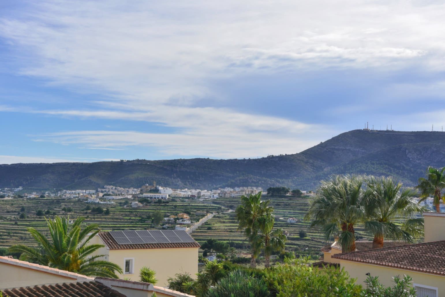 Chalet de 2 habitaciones en Benitachell / Benitatxell en venta con piscina garaje - 650.000 € (Ref: 9599903)