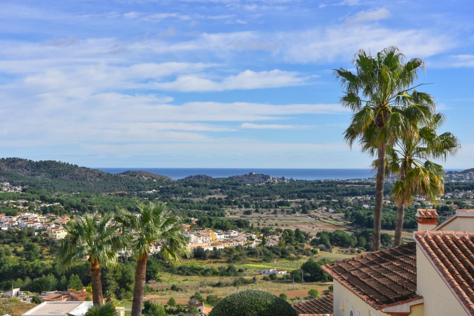 Chalet de 2 habitaciones en Benitachell / Benitatxell en venta con piscina garaje - 650.000 € (Ref: 9599903)