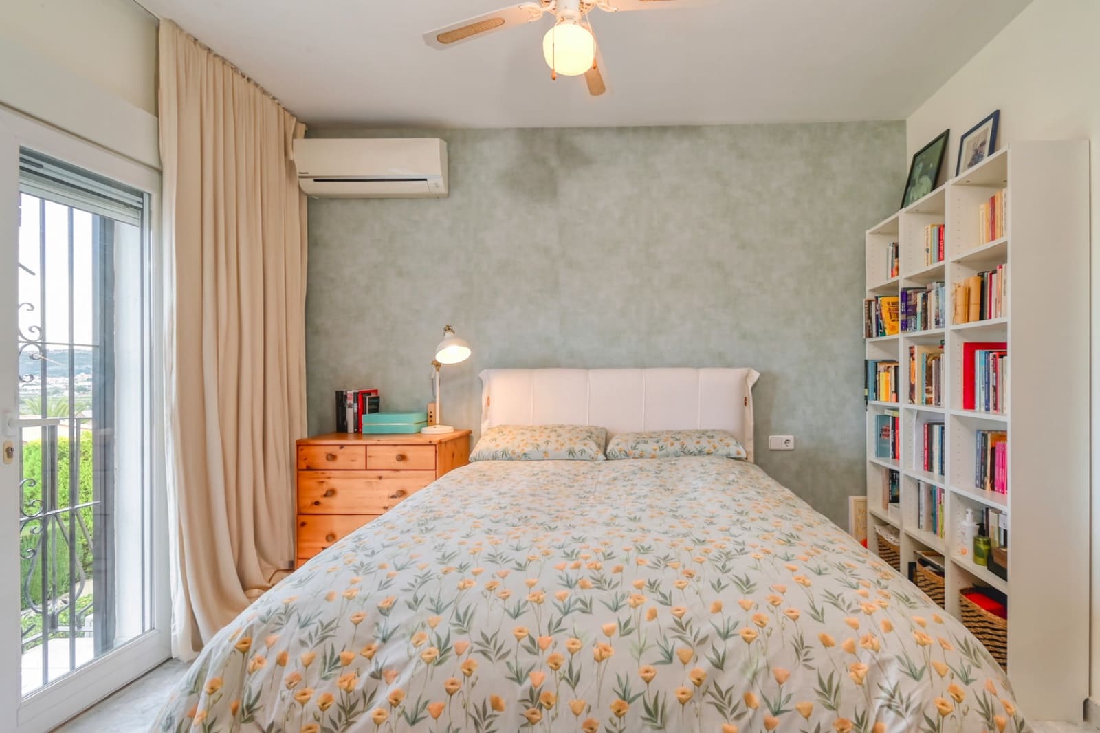 Chalet de 2 habitaciones en Benitachell / Benitatxell en venta con piscina garaje - 650.000 € (Ref: 9599903)