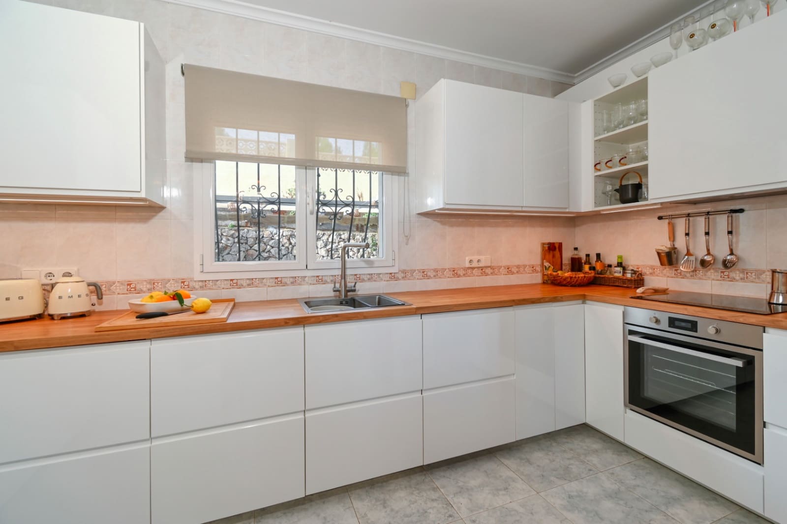 Chalet de 2 habitaciones en Benitachell / Benitatxell en venta con piscina garaje - 650.000 € (Ref: 9599903)