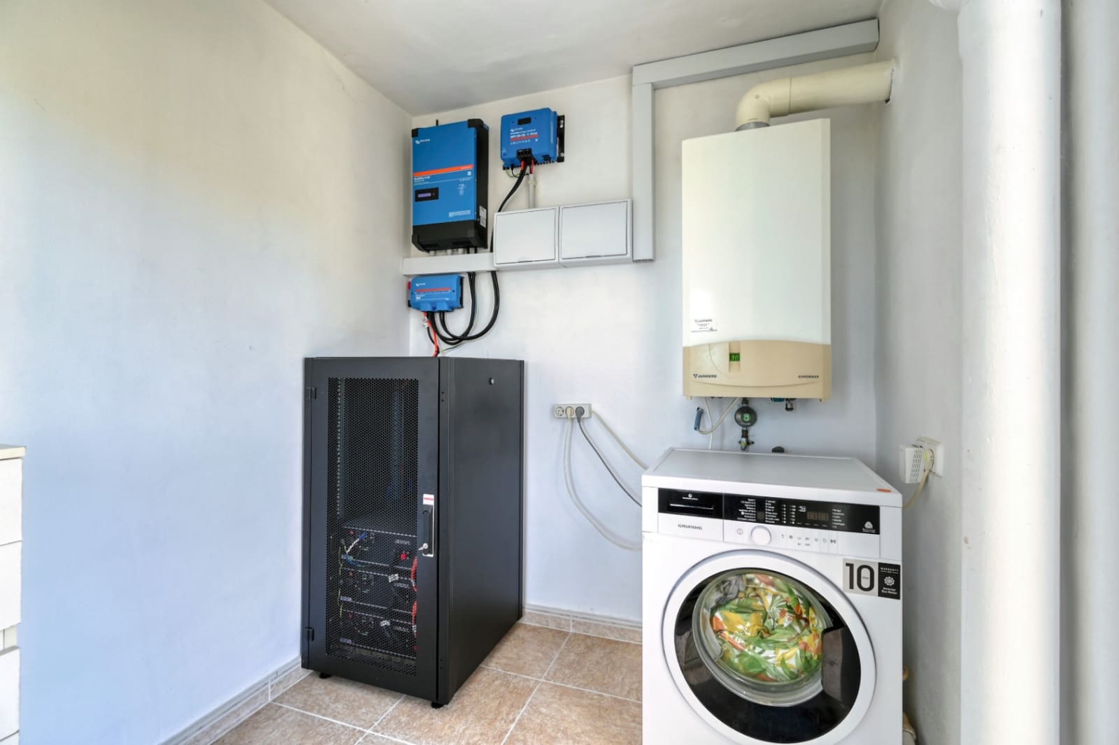 Chalet de 2 habitaciones en Benitachell / Benitatxell en venta con piscina garaje - 650.000 € (Ref: 9599903)