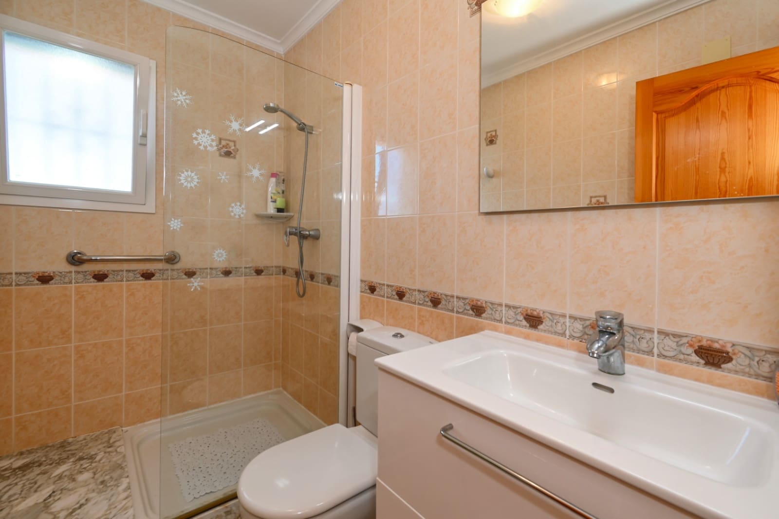 Chalet de 2 habitaciones en Benitachell / Benitatxell en venta con piscina garaje - 650.000 € (Ref: 9599903)