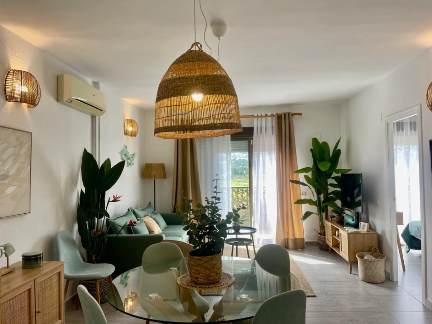 2 bedroom Apartment for sale in Moraira with pool - € 320,000 (Ref: 9814718)