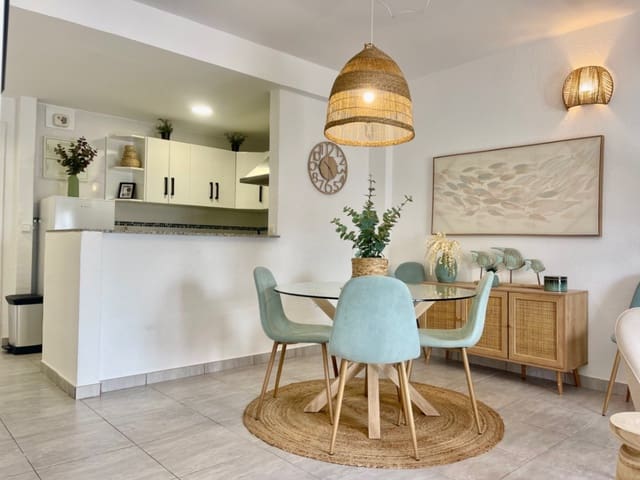 2 bedroom Apartment for sale in Moraira, Teulada-Moraira with pool - € 320,000 (Ref: 9814718)