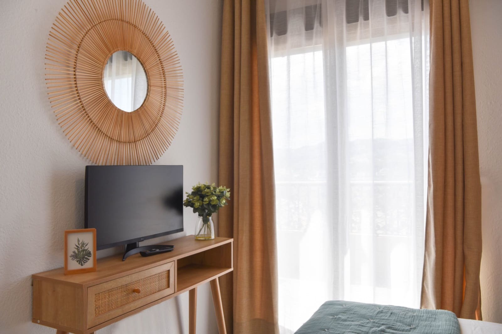 2 bedroom Apartment for sale in Moraira with pool - € 320,000 (Ref: 9814718)