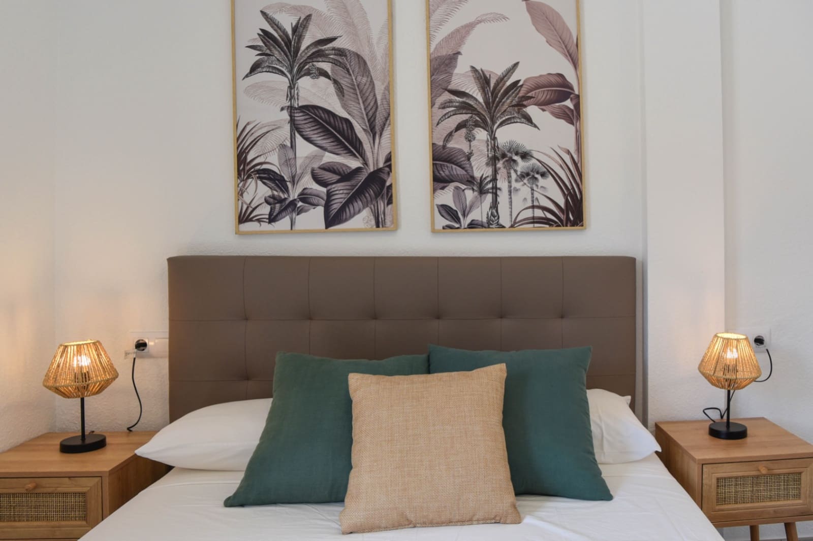 2 bedroom Apartment for sale in Moraira with pool - € 320,000 (Ref: 9814718)