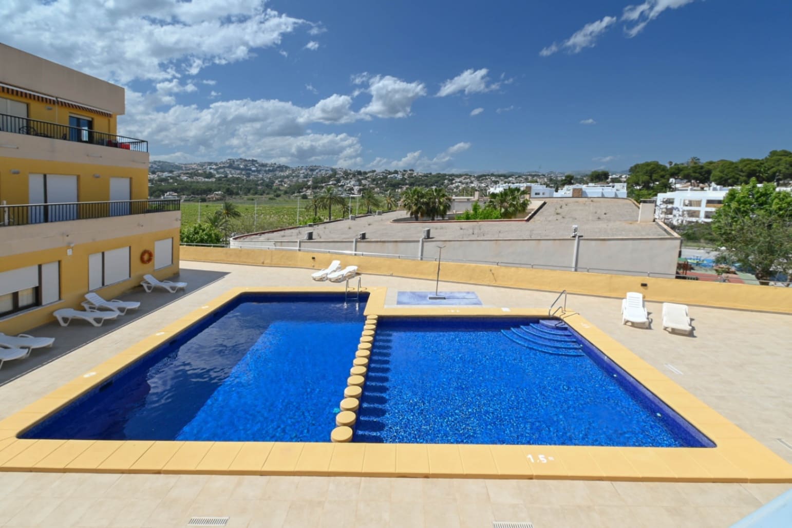 2 bedroom Apartment for sale in Moraira with pool - € 320,000 (Ref: 9814718)